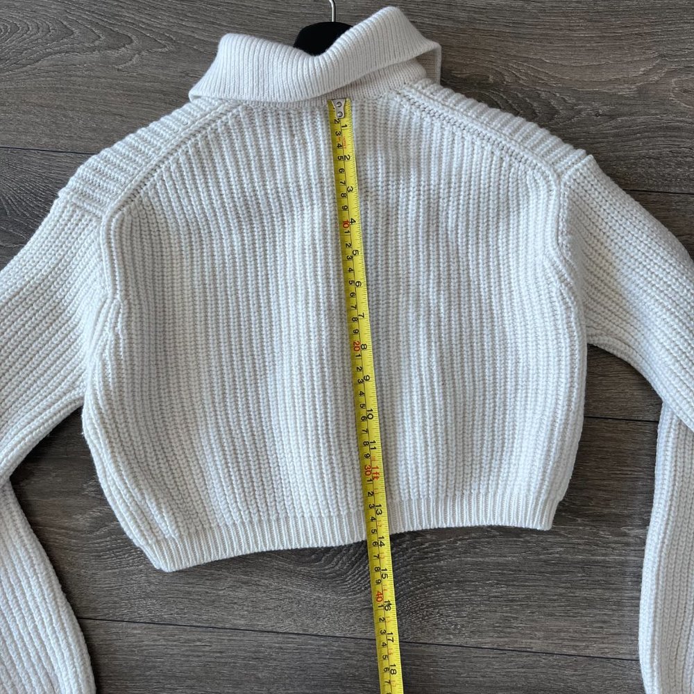 Aritzia Wilfred Nasim Next Door Sweater Cardigan - Picture 6 of 8